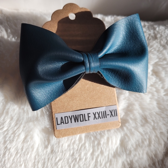 Handmade Hair bow - Picture 5 of 5